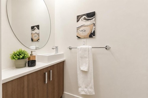 225 33 Avenue Ne, Calgary, AB 