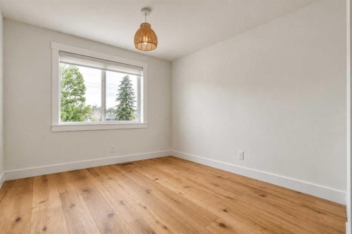 225 33 Avenue Ne, Calgary, AB 
