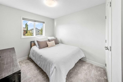 207 Copperpond Road Se, Calgary, AB 