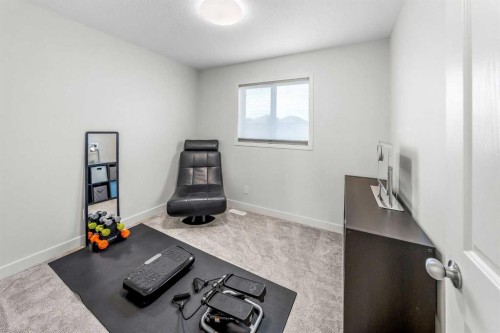 207 Copperpond Road Se, Calgary, AB 
