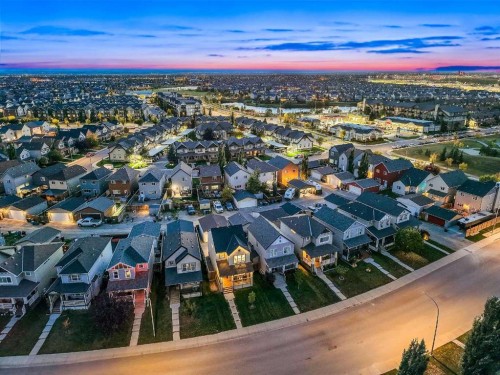 207 Copperpond Road Se, Calgary, AB 