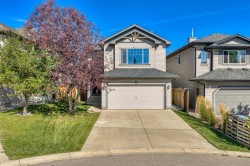 15 Tuscany Reserve Bay NW Calgary, AB T3L 0A9