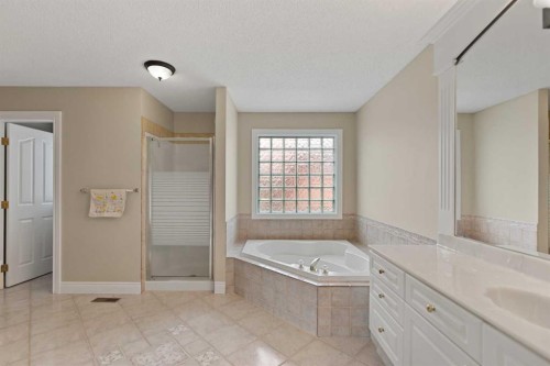 199 Hamptons Terrace Nw, Calgary, AB 