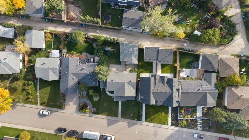 3915 23 Avenue Sw, Calgary, AB 