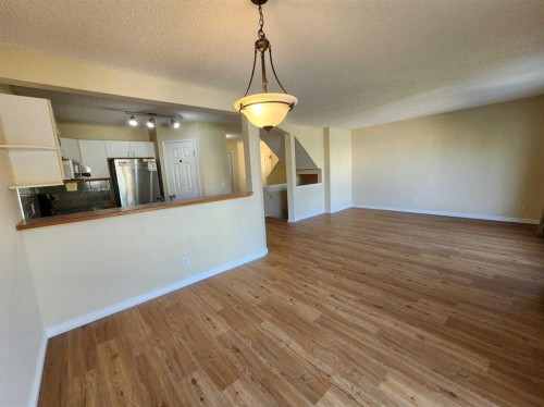 717 Harvest Hills Drive Ne, Calgary, AB 