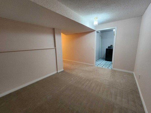 717 Harvest Hills Drive Ne, Calgary, AB 