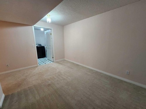 717 Harvest Hills Drive Ne, Calgary, AB 