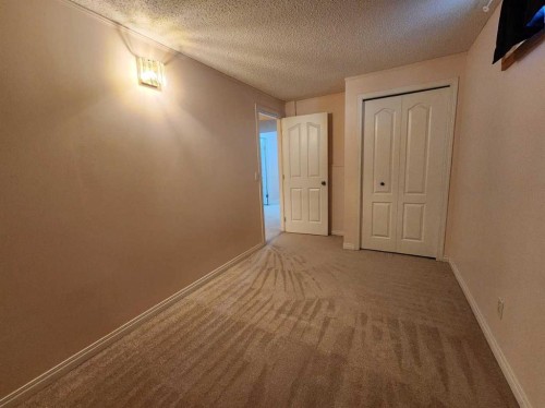 717 Harvest Hills Drive Ne, Calgary, AB 