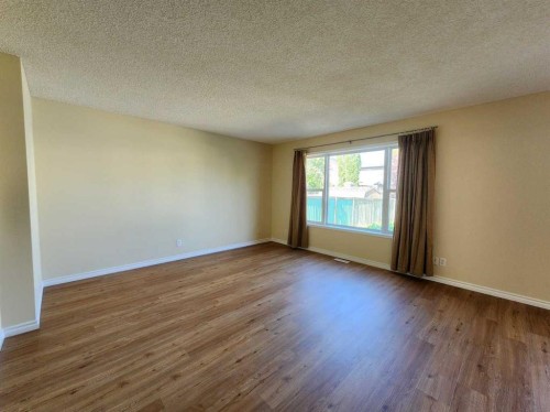 717 Harvest Hills Drive Ne, Calgary, AB 