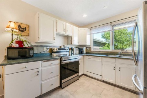 101 Hodson Way, Okotoks, AB 