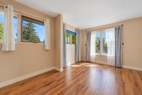 101 Hodson Way, Okotoks, AB 