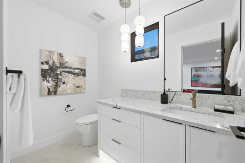 1216 8 Avenue Se, Calgary, AB 