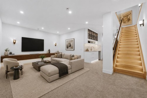1216 8 Avenue Se, Calgary, AB 