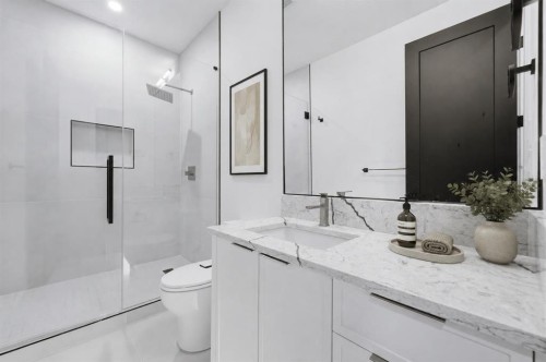 1216 8 Avenue Se, Calgary, AB 