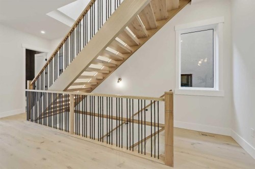 1007 18 Avenue Nw, Calgary, AB 