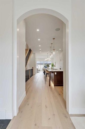 1007 18 Avenue Nw, Calgary, AB 
