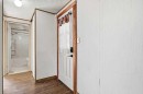 2000-21St Ave, Bowden, AB 