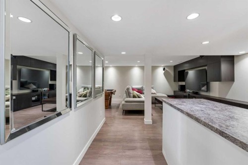 7120 8 Street Nw, Calgary, AB 