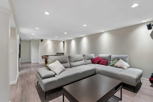 7120 8 Street Nw, Calgary, AB 