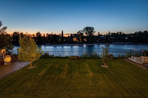 1911 52 Street Nw, Calgary, AB 