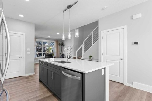 161 Highview Gate Se, Airdrie, AB 