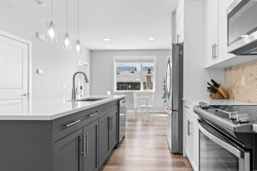 161 Highview Gate Se, Airdrie, AB 
