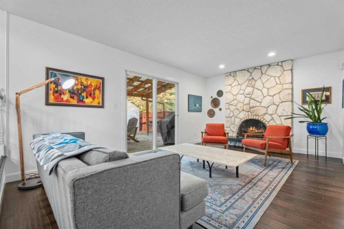 135 Cantree Place Sw, Calgary, AB 