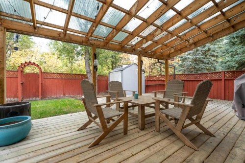 135 Cantree Place Sw, Calgary, AB 
