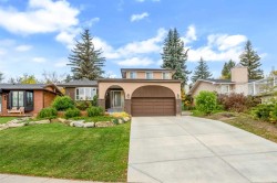 135 Cantree Place SW Calgary, AB T2W 2K2
