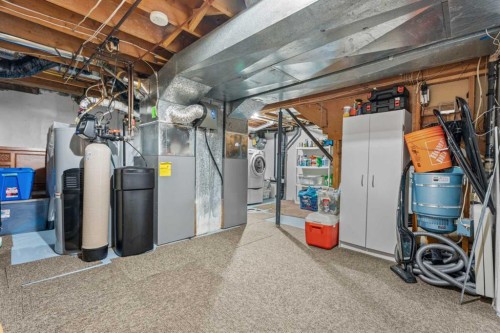 135 Cantree Place Sw, Calgary, AB 