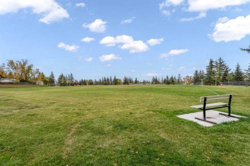 135 Cantree Place Sw, Calgary, AB 