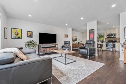 135 Cantree Place Sw, Calgary, AB 