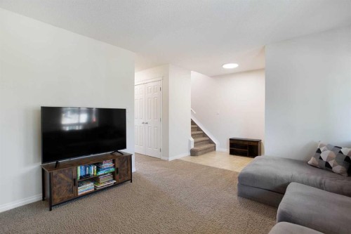283 Evansdale Way Nw, Calgary, AB 