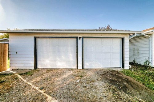 4223 40 Avenue, Stony Plain, AB 