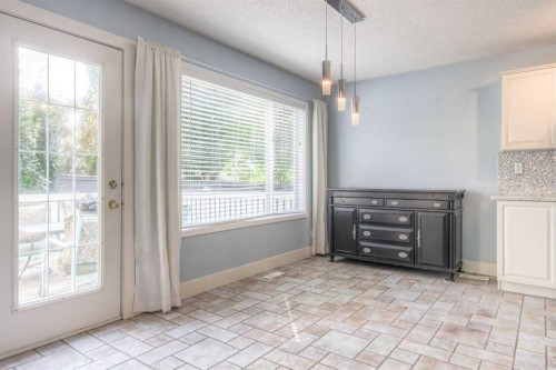 412 Springbank Place Sw, Calgary, AB 