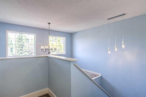 412 Springbank Place Sw, Calgary, AB 