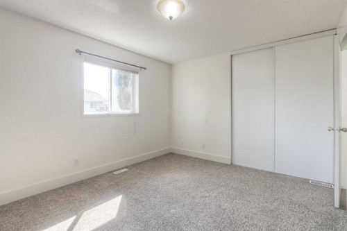 412 Springbank Place Sw, Calgary, AB 