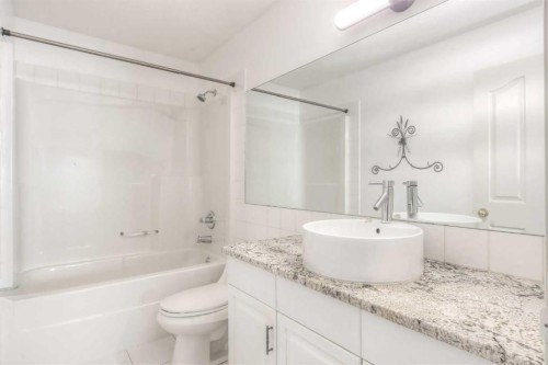 412 Springbank Place Sw, Calgary, AB 