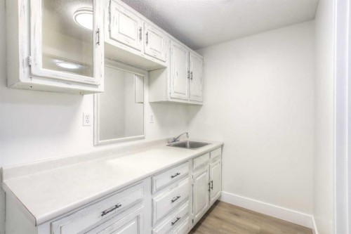 412 Springbank Place Sw, Calgary, AB 