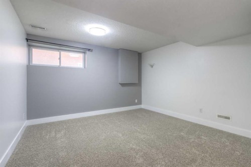 412 Springbank Place Sw, Calgary, AB 