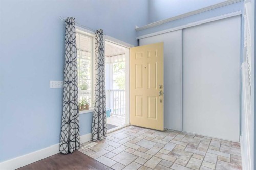 412 Springbank Place Sw, Calgary, AB 