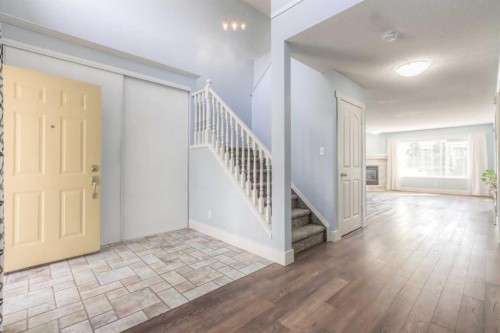 412 Springbank Place Sw, Calgary, AB 