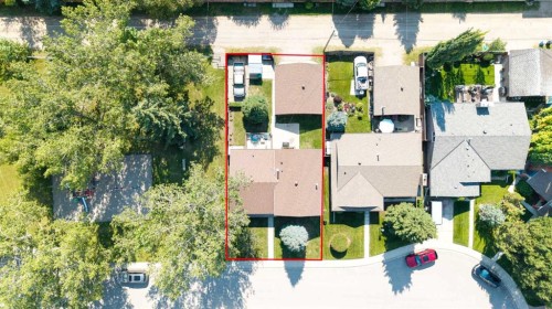 256 Parkwood Close Se, Calgary, AB 