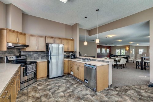 210-20 Royal Oak Plaza Nw, Calgary, AB 