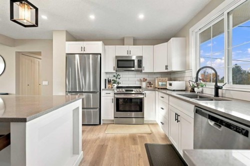 1161 Hunterston Hill Nw, Calgary, AB 