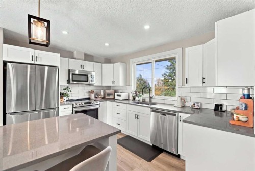 1161 Hunterston Hill Nw, Calgary, AB 