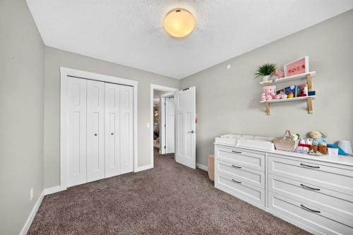 905 Livingston Way Ne, Calgary, AB 