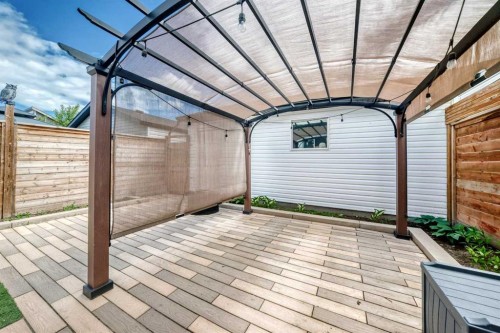905 Livingston Way Ne, Calgary, AB 