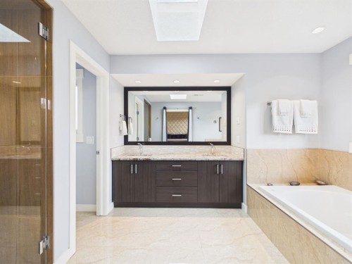 442 23 Avenue Ne, Calgary, AB 