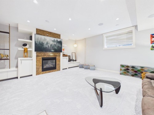 442 23 Avenue Ne, Calgary, AB 